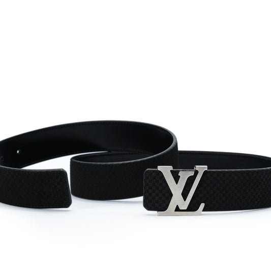 Black small check silver buckle belt