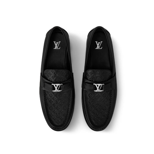 Small logo embossed black major loafer