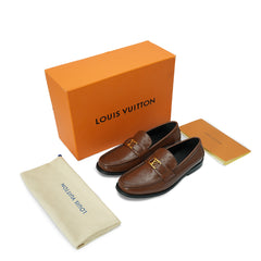 Brown embossed major loafer