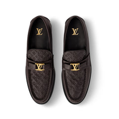 Small logo embossed brown major loafer
